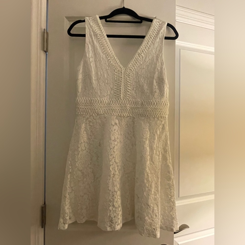 Francesca’s white dress